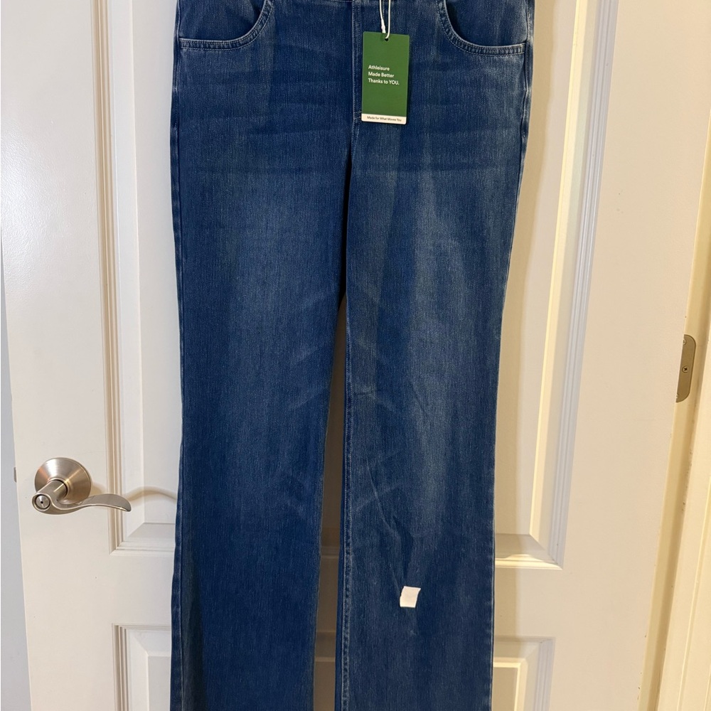 NWT HALARA Women's Straight-Leg Jeans in Dark Blue